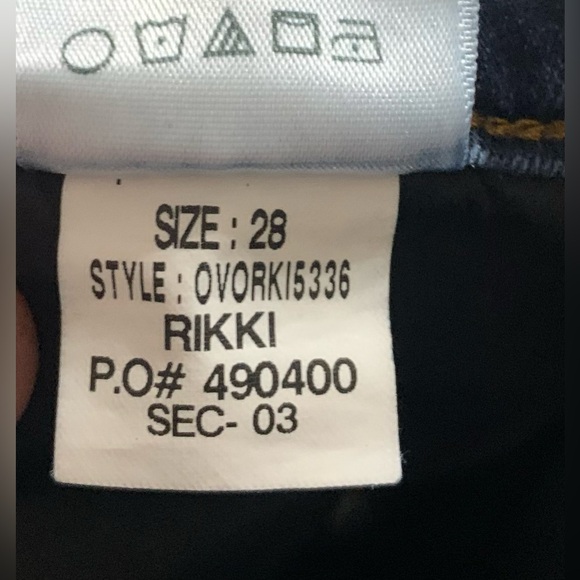 Joe's Skinny Crop Ankle Jeans in Rikki - Picture 5 of 5